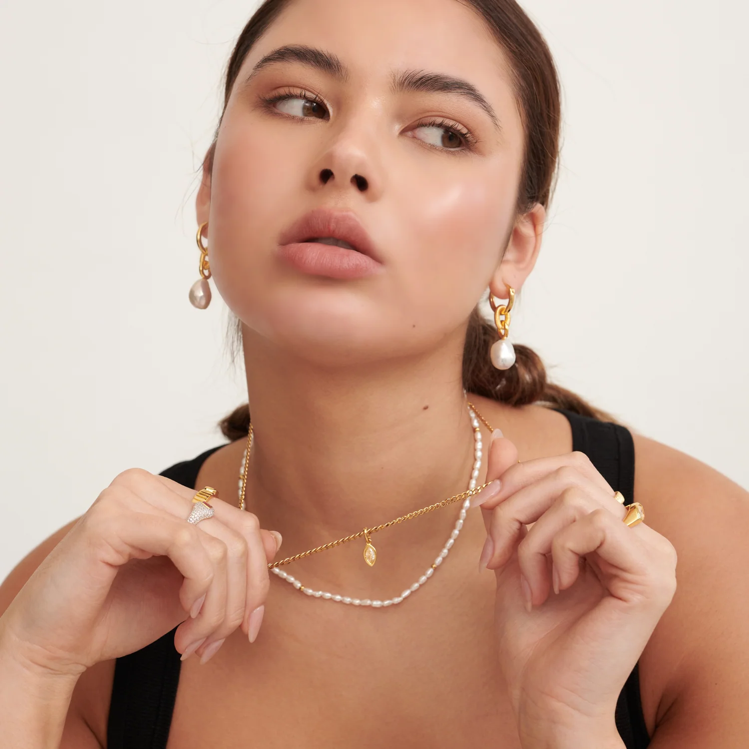 Kaia Necklace - Crystal - Image 2