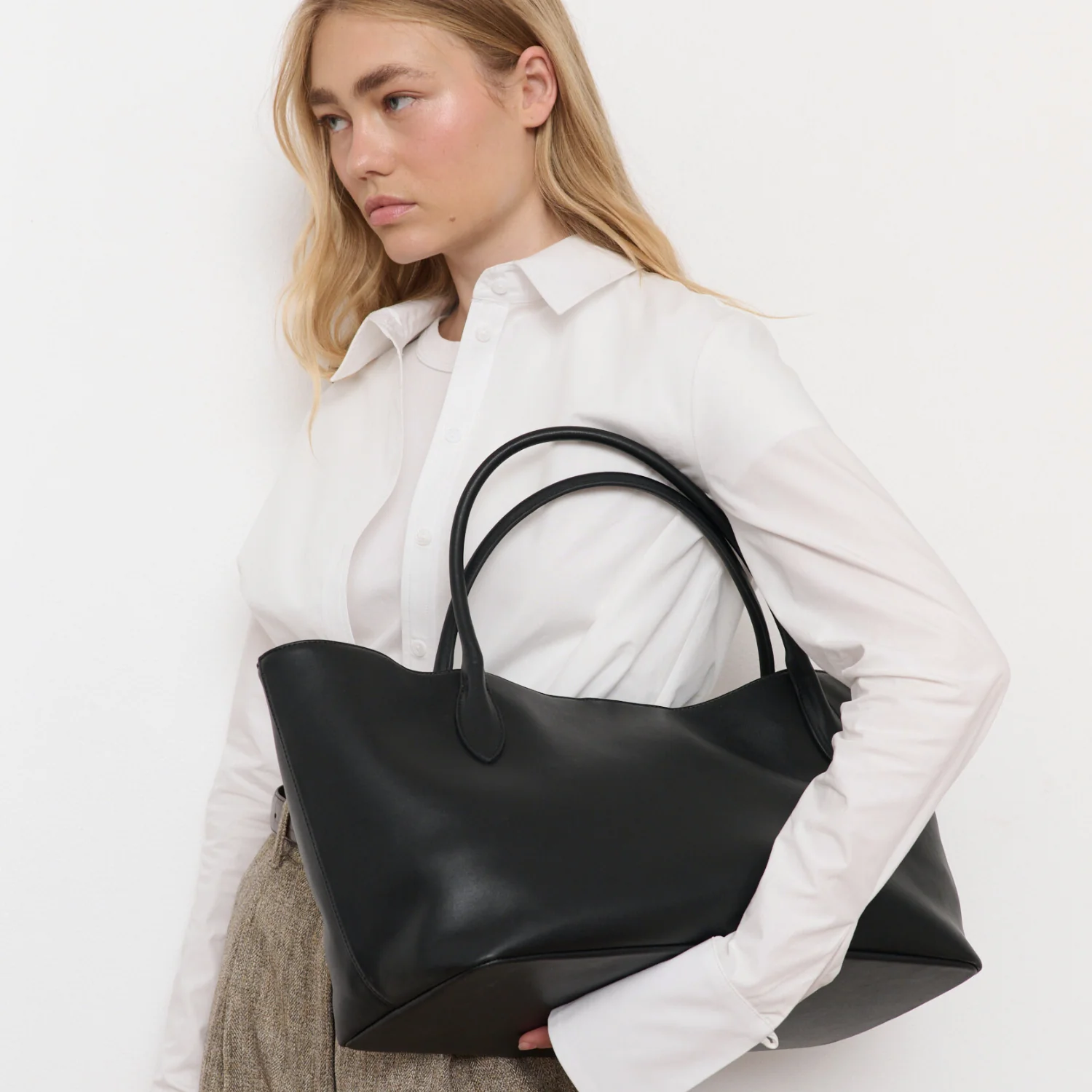 Marlow Tote - Black - Image 4