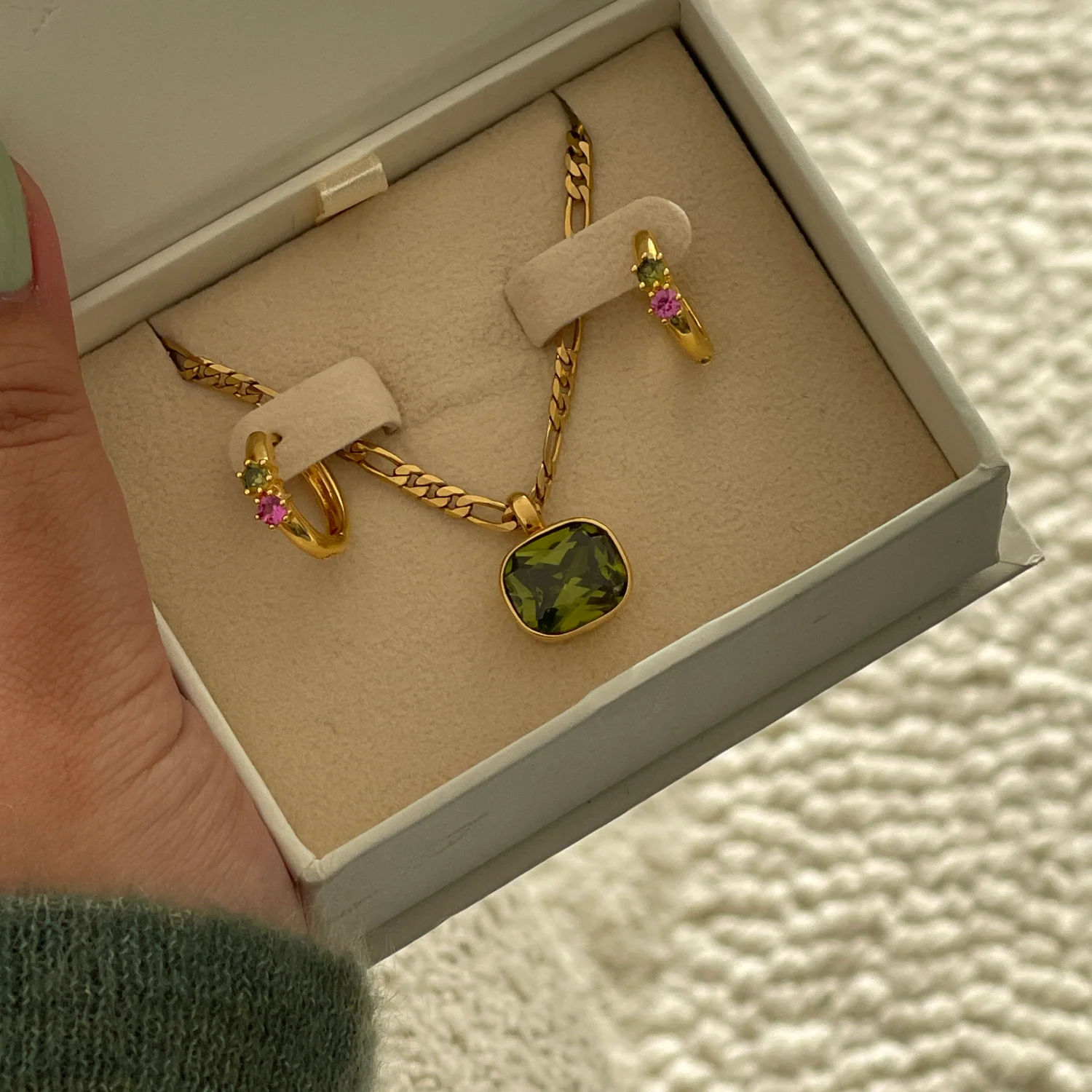 Milan Huggie Hoops - Image 2