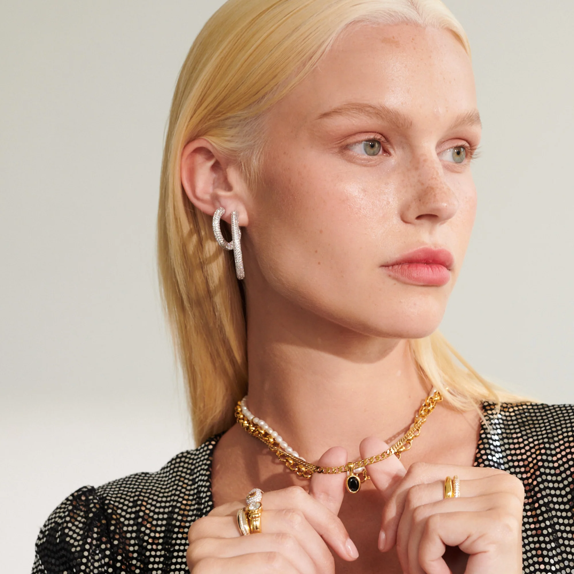Mini Saint Hoops - Image 5